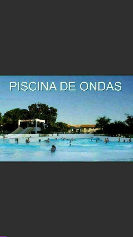 Lacqua Di Roma Com Piscina De Ondas Junior Lägenhet Caldas Novas Exteriör bild